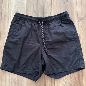 Amazon Essentials Men's Standard 7" Drawstring Walk Shorts